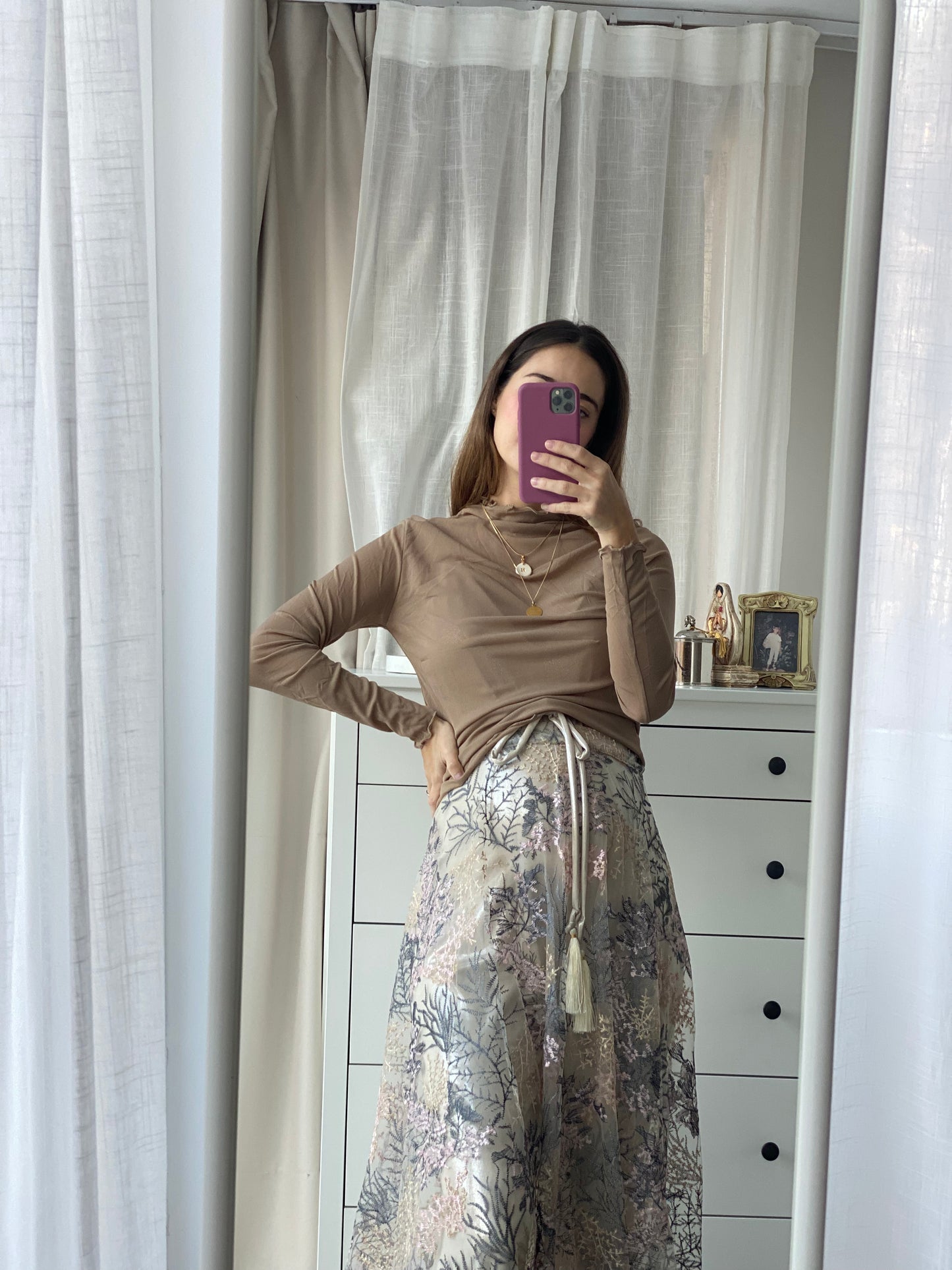 PV Beige Tul Skin Malla