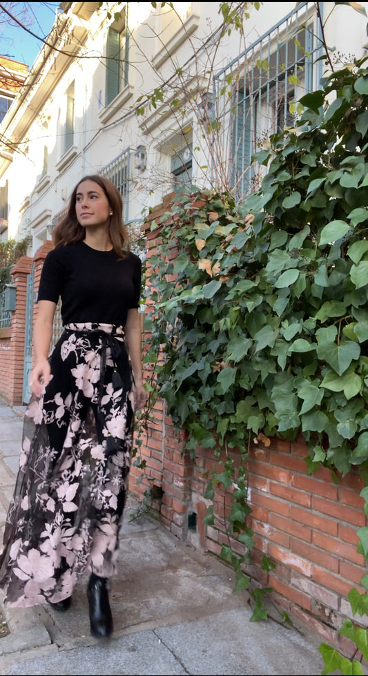 PV Cover Flowers on black tulle ♡